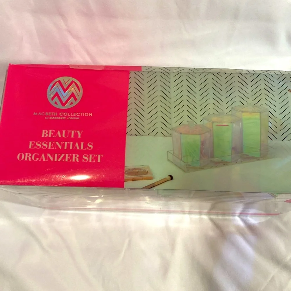 MacBeth Collection Beauty Essentials Organizer Set New in Box